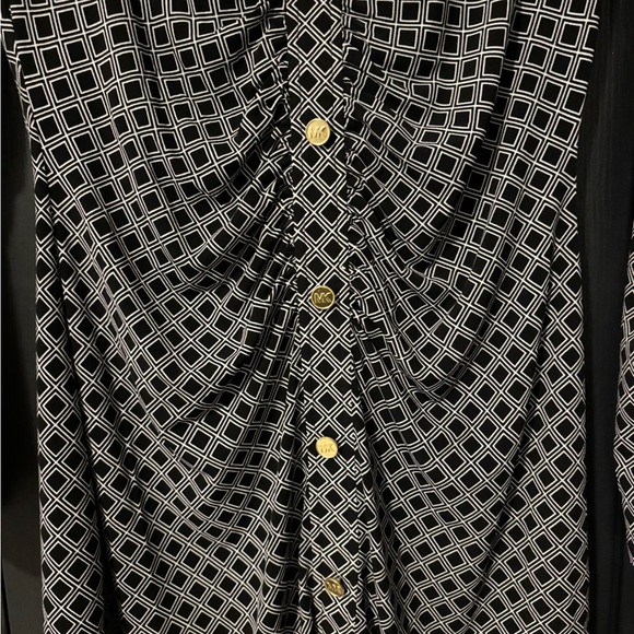 Michael Kors Black and White Geometric Long Sleeve Dress - Picture 3 of 4